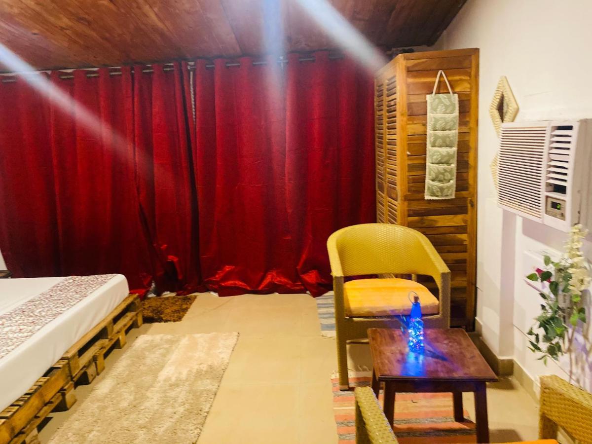 The Turquoiise House Hotel Morjim Ngoại thất bức ảnh
